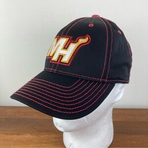 MIAMI HEAT ADIDAS NBA Hat Cap Fitmax Stretch Black Logo Fitted Size S/M